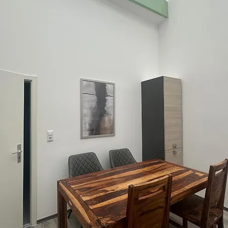 Appartement Grosses ,helles & Stillvolles Im Herzen Von