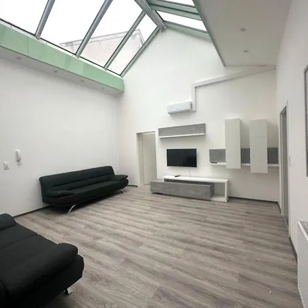 Grosses ,helles & Stillvolles Im Herzen Von *